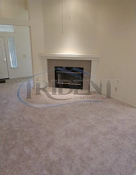 1902 Autumnwood Dr — Photo 3