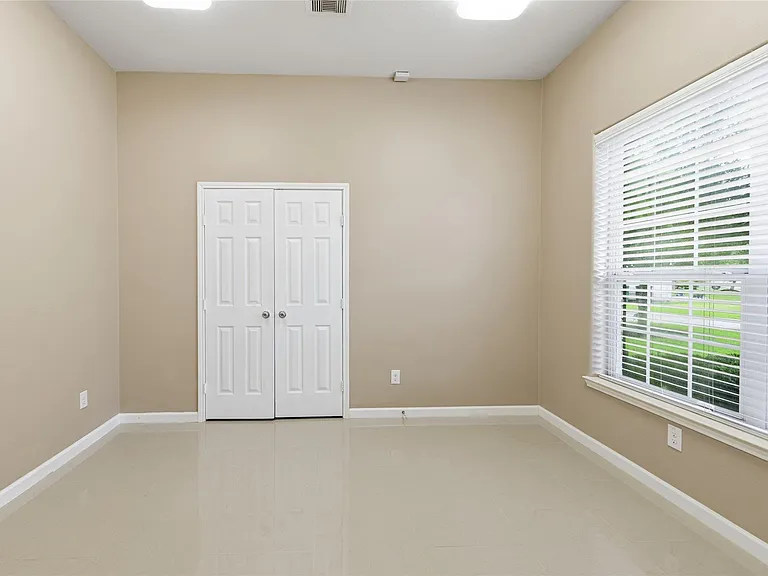 8234 Hall View Dr — Photo 6