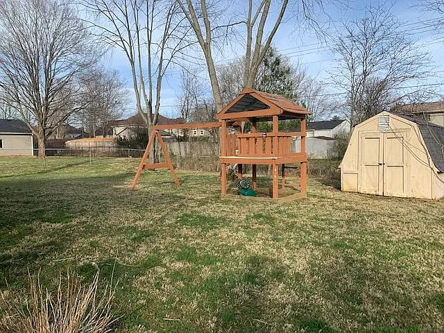 6526 Manassas Dr — Photo 11