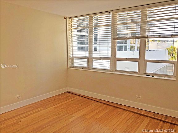 5th image of 2121 N Bayshore Dr APT 401