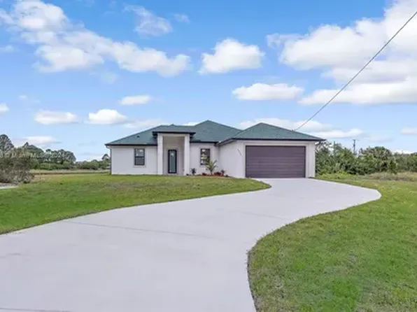 3016 42nd St SW, Lehigh Acres, FL 33976