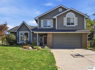 15370 Lafayette Ave, Omaha, NE 68154