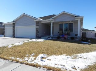 2624 Idaho Ave, Grand Island, NE 68803