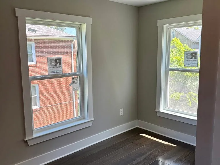 212 Glover St — Photo 8