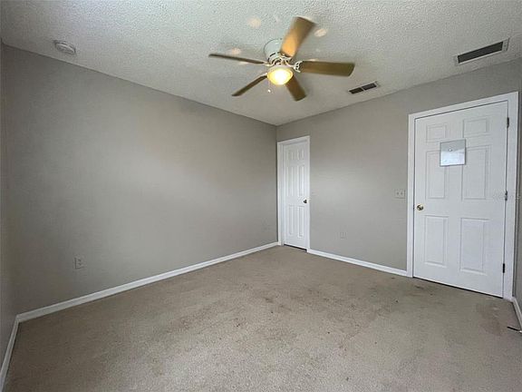 3rd image of 309 Big Sioux Ln
