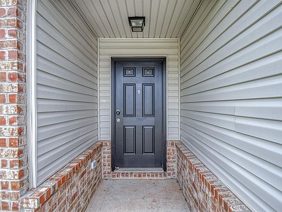 4th image of 1220 S Highland Dr