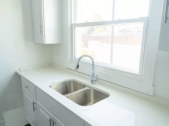 2nd image of 5047 W 25th St APT 2