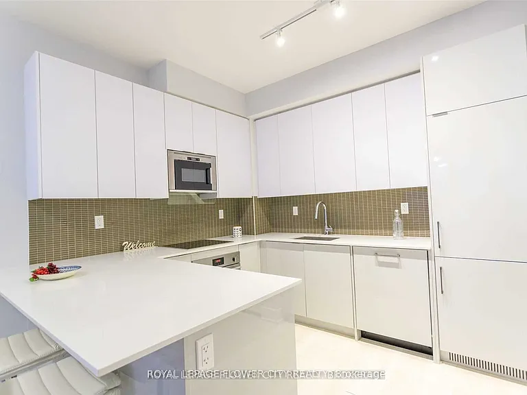 2908 Highway 7 Rd #910 — Photo 14