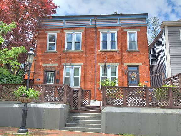 2nd image of 1141 Saint Gregory St