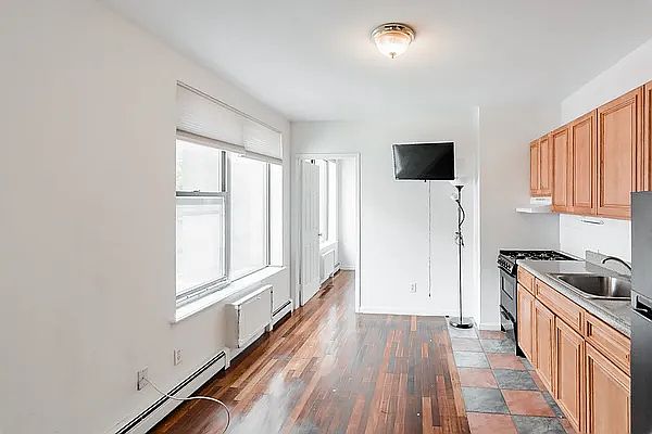 1st image of 115 Lexington Ave APT 3B