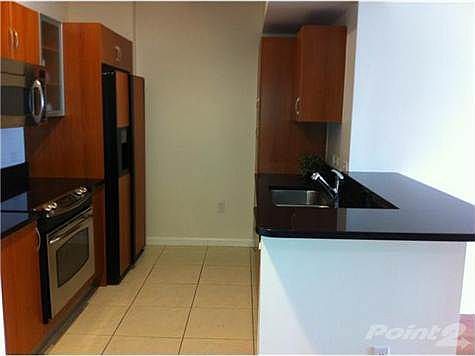 4th image of 2775 NE 187th St APT 611