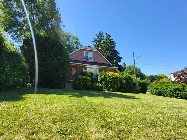 136 King St E, Hamilton, ON L8G 1L5