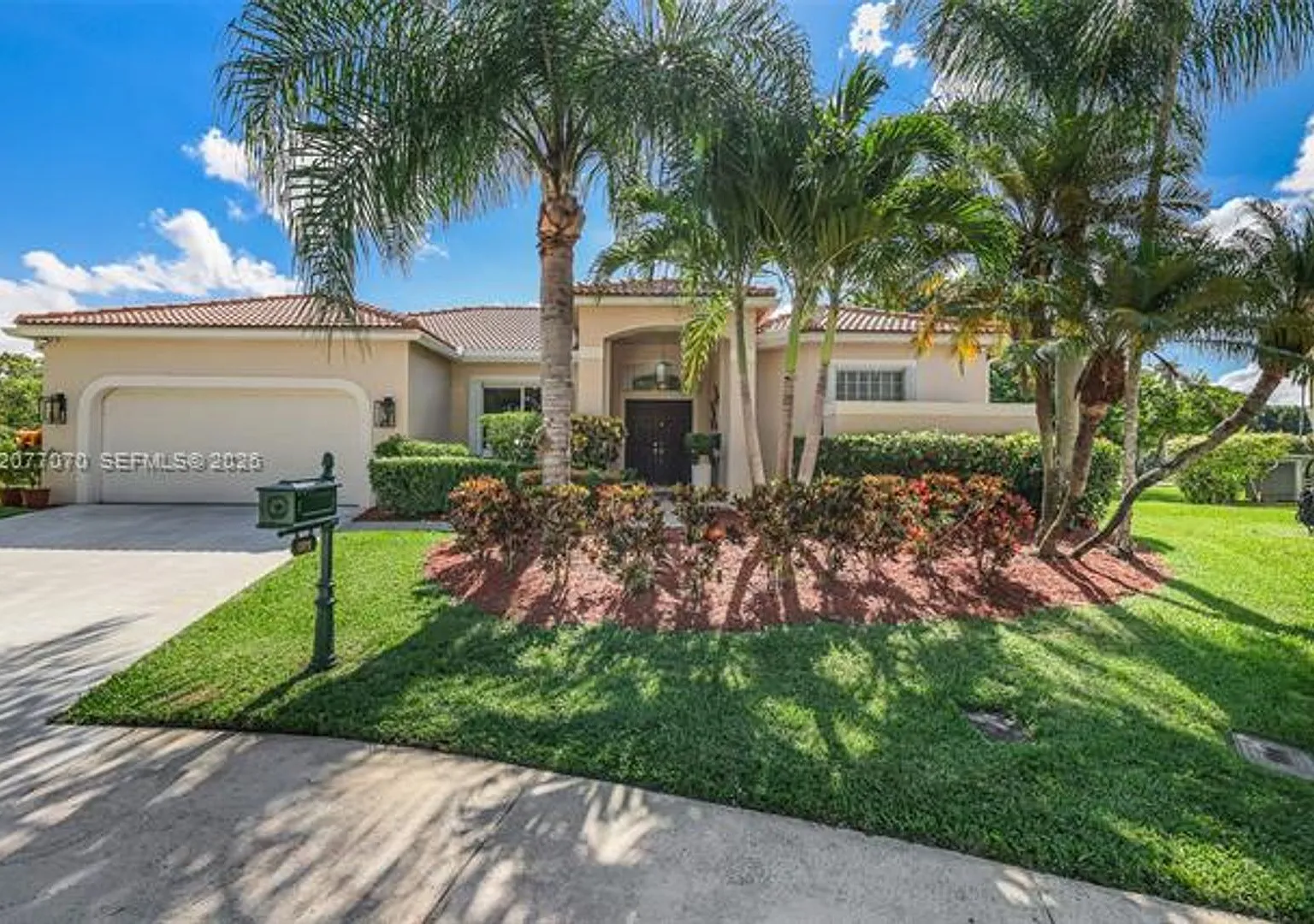 1928 Water Ridge Dr # 1928, Weston, FL 33326 — Photo 2