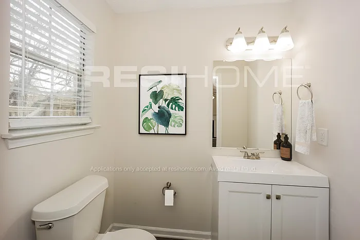 1470 Vail Aly — Photo 11