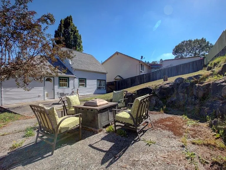 5001 25th Ave SW — Photo 3