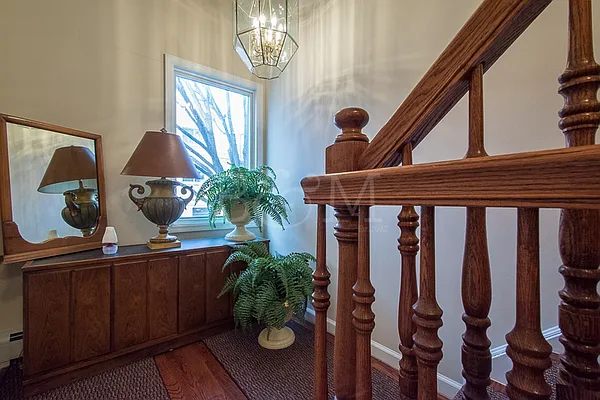 Sold by Brick&Mortar | media 8