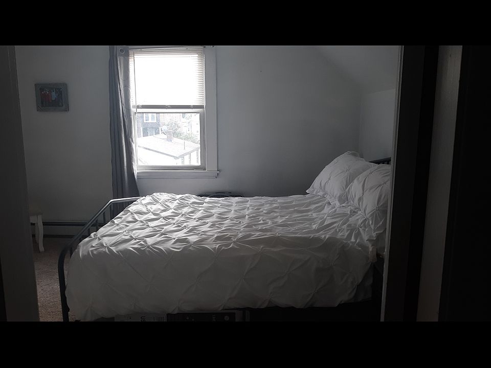1st image of 35 Ardale St
