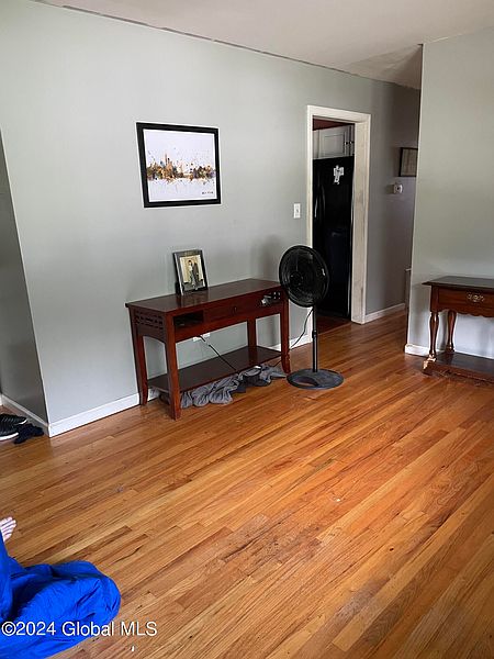 3rd image of 12 Sherri Road