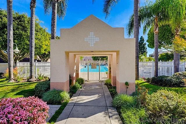 Pool Entry