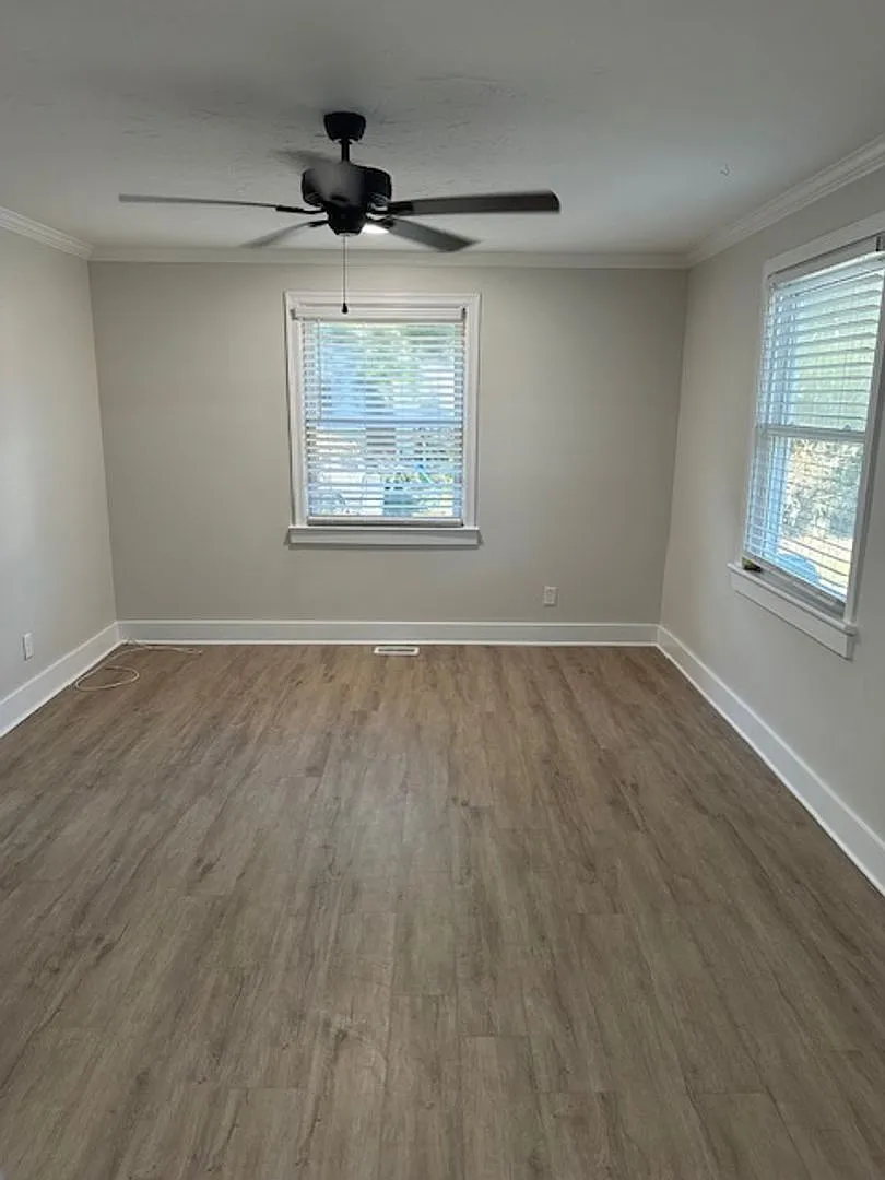 Port Royal - 1601 Columbia Avenue — Photo 3
