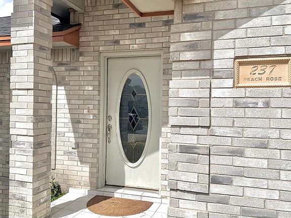 4th image of 237 Peach Rose Ct
