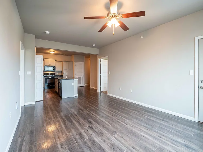 Coryell Commons — Photo 56