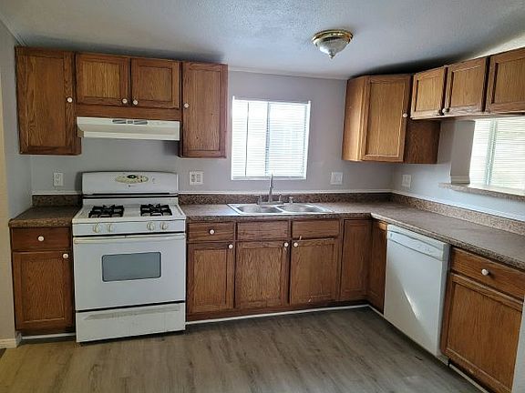 2nd image of 6223 E Sahara Ave Space 8