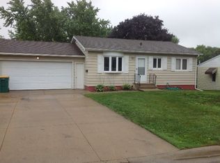 113 Hawthorne St E, Albert Lea, MN 56007