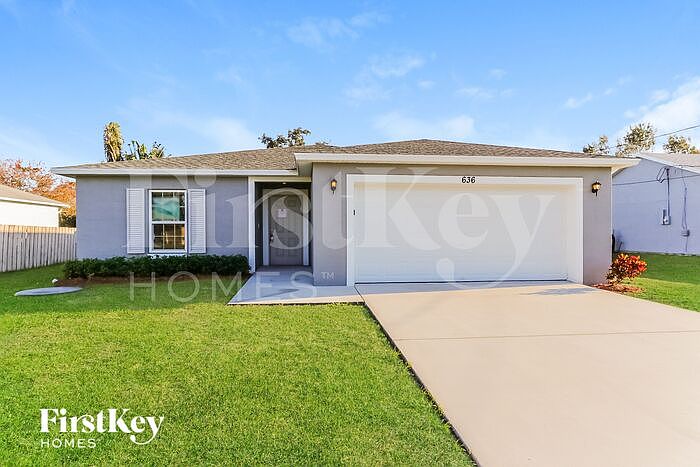 1st image of 636 SW Pueblo Ter