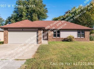 3907 W Young St, Springfield, MO 65803