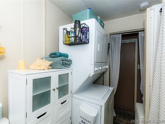 15th image of this home