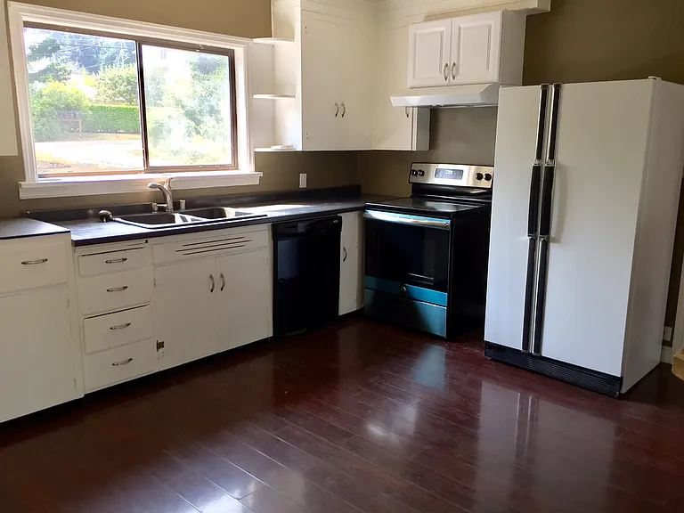 10742 Durland Ave NE — Photo 7