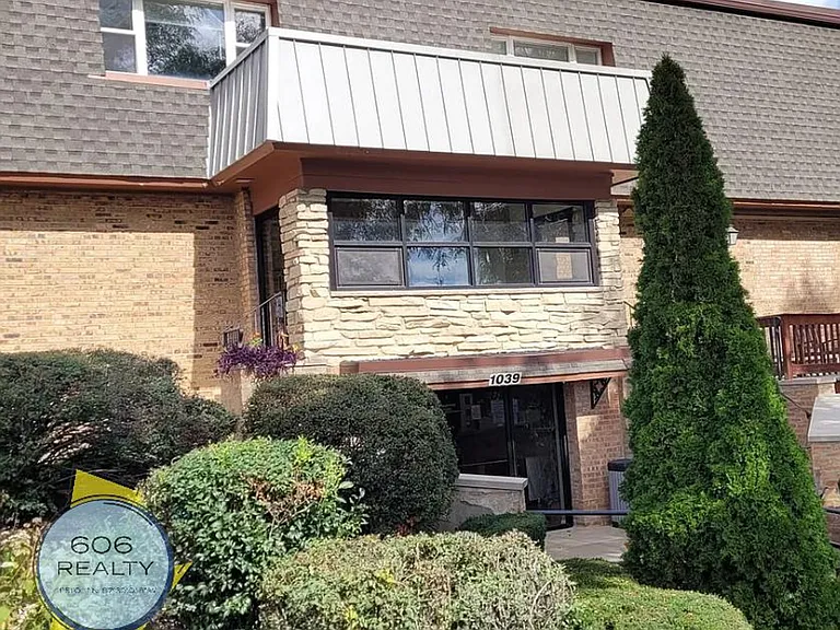 1039 College - apartments and offices for rent — Photo 30