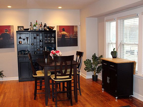 5th image of 1669 Lewis Dr