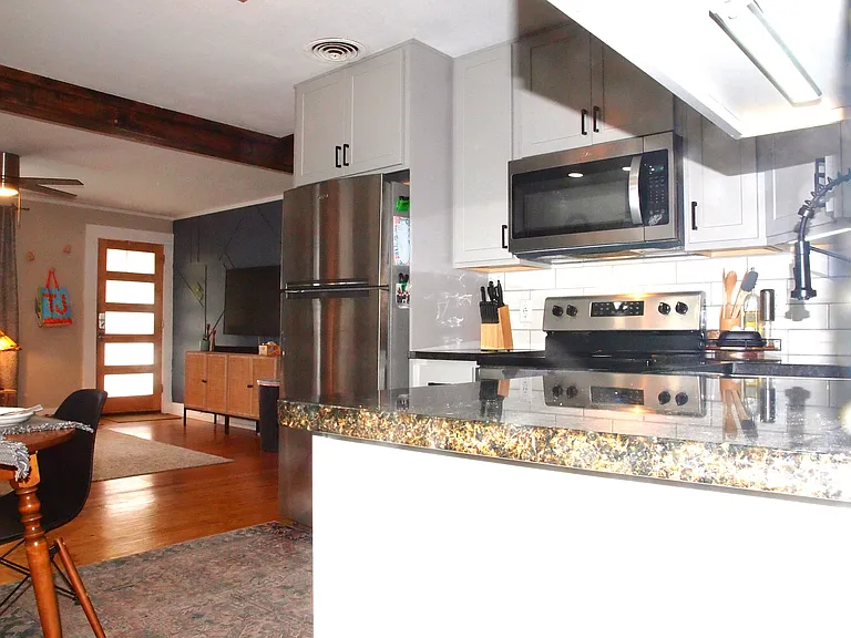 316 Hazelwood Ave — Photo 13