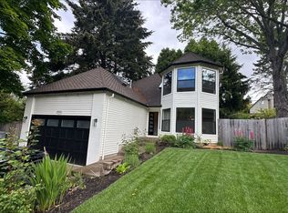 25130 Rancho Lobo Ct, West Linn, OR 97068