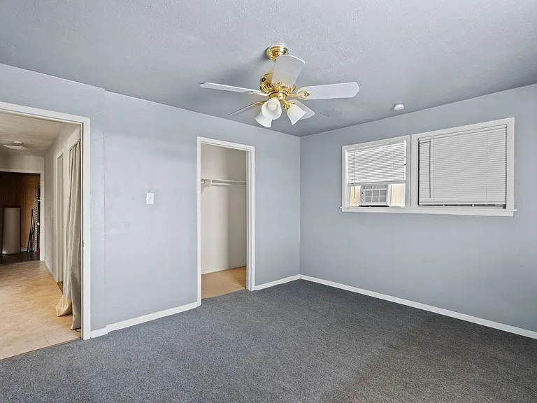 810 93rd St — Photo 6