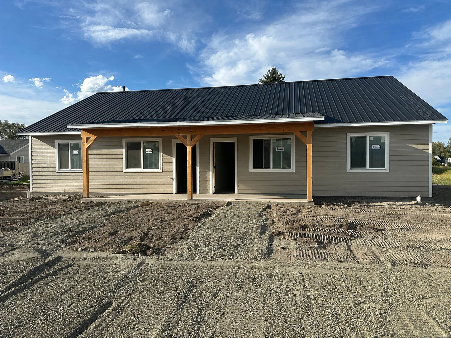 2 bed, 1.0 bath, 936 sqft, $1,250 — Photo 2