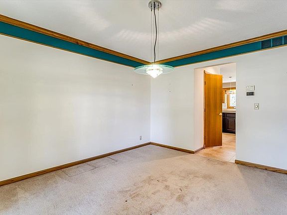 4th image of 4031 N Tara Cir