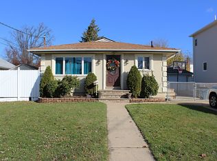 93 Raritan Ave, Staten Island, NY 10304