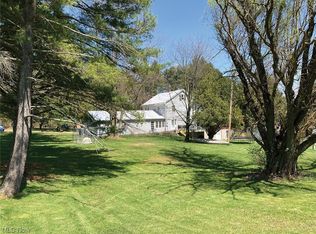 14627 Woodworth Rd, New Springfield, OH 44443