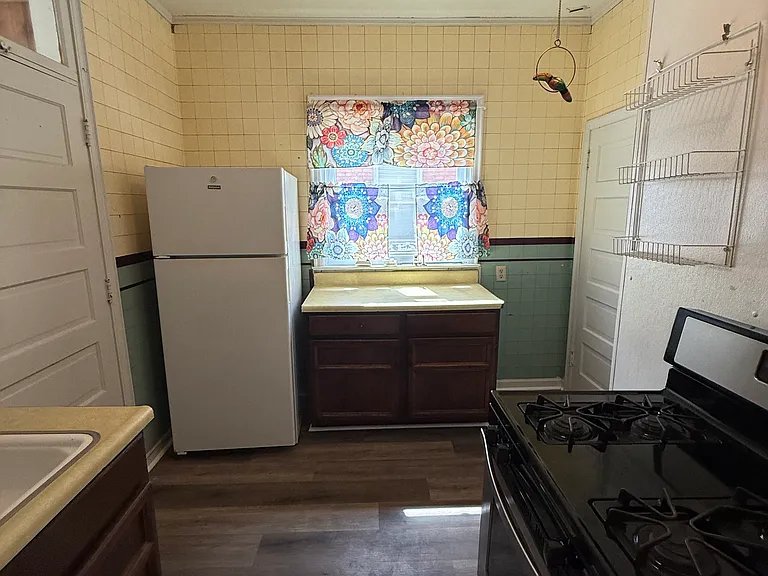 1109 G St #A — Photo 12