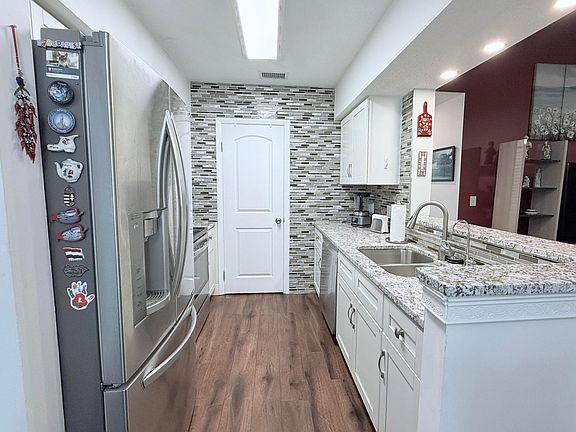 5th image of 815 W Boynton Beach Boulevard #11-205