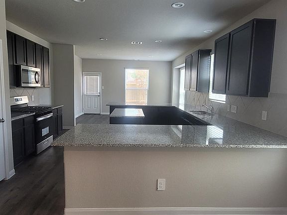 4th image of 2934 Lawrence Park Ct