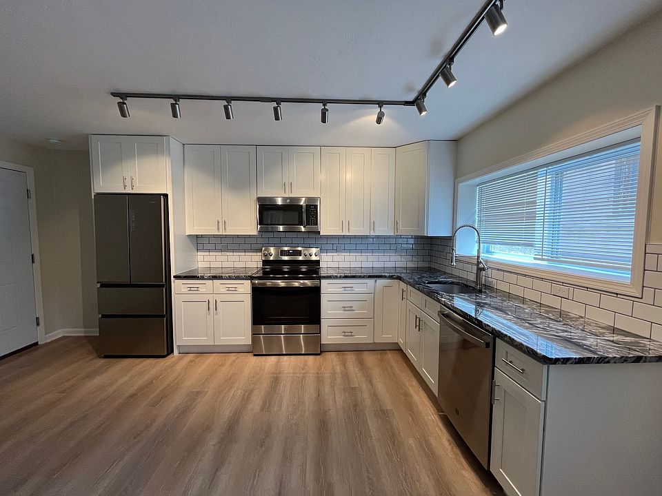 1st image of 625 N Negley Ave APT 11