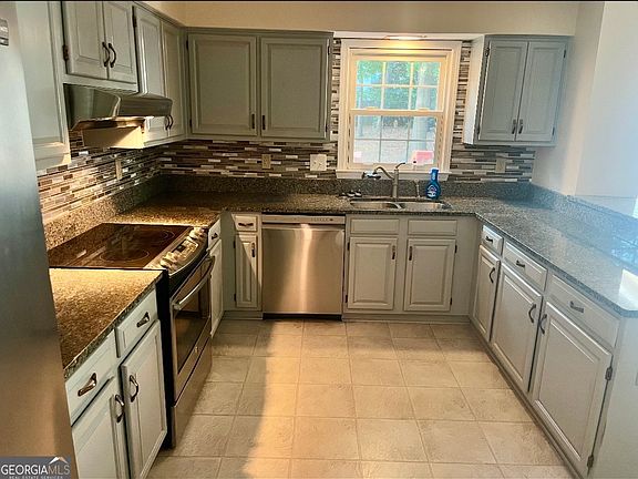4th image of 1607 Ellington Rd SE