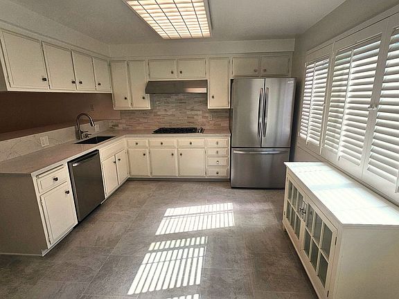 5th image of 4333 Alla Rd Unit 4