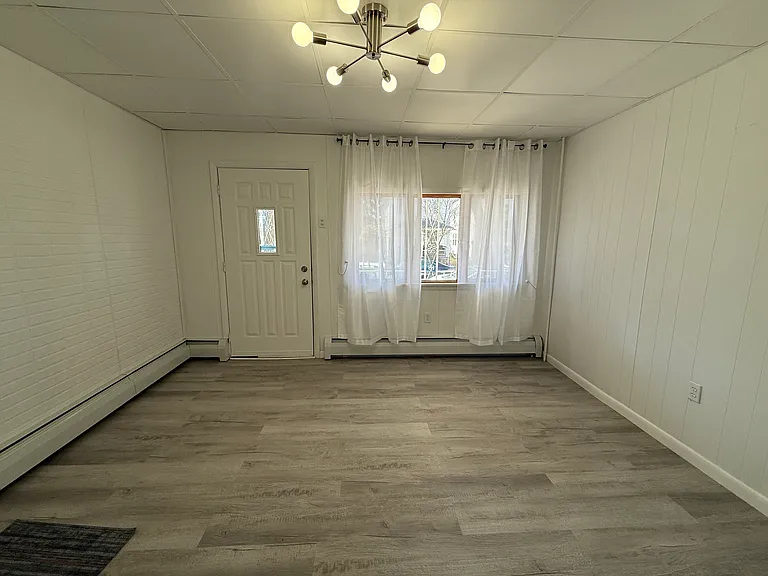 41 Pulaski St #1 — Photo 3