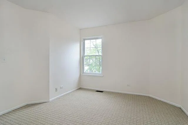 222 White Branch Ct — Photo 7
