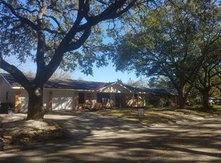 2204 Palomar St, Baytown, TX 77520